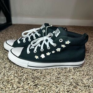 Converse All Star Women’s Size 12 Men’s 10 Black Hi Top Embroidered Floral